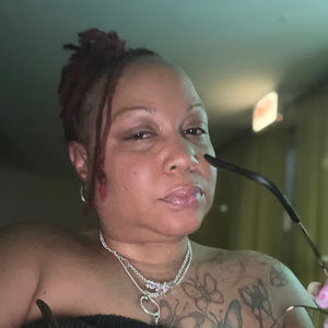 Meet your Posher, Kira